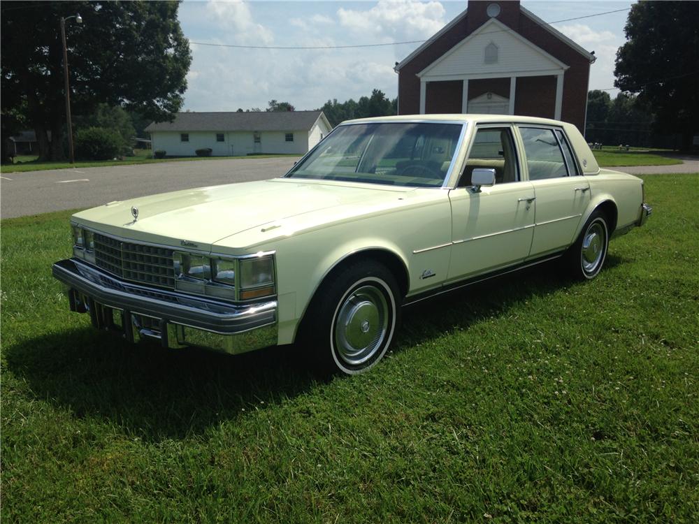 1976 CADILLAC SEVILLE 4 DOOR SEDAN