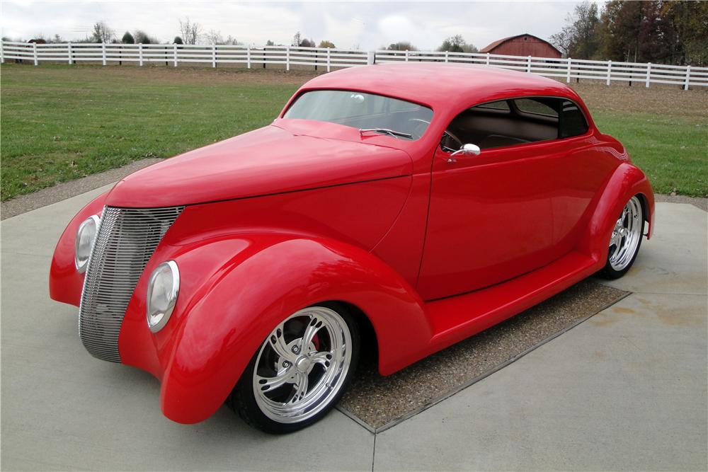 1937 FORD CUSTOM 2 DOOR COUPE