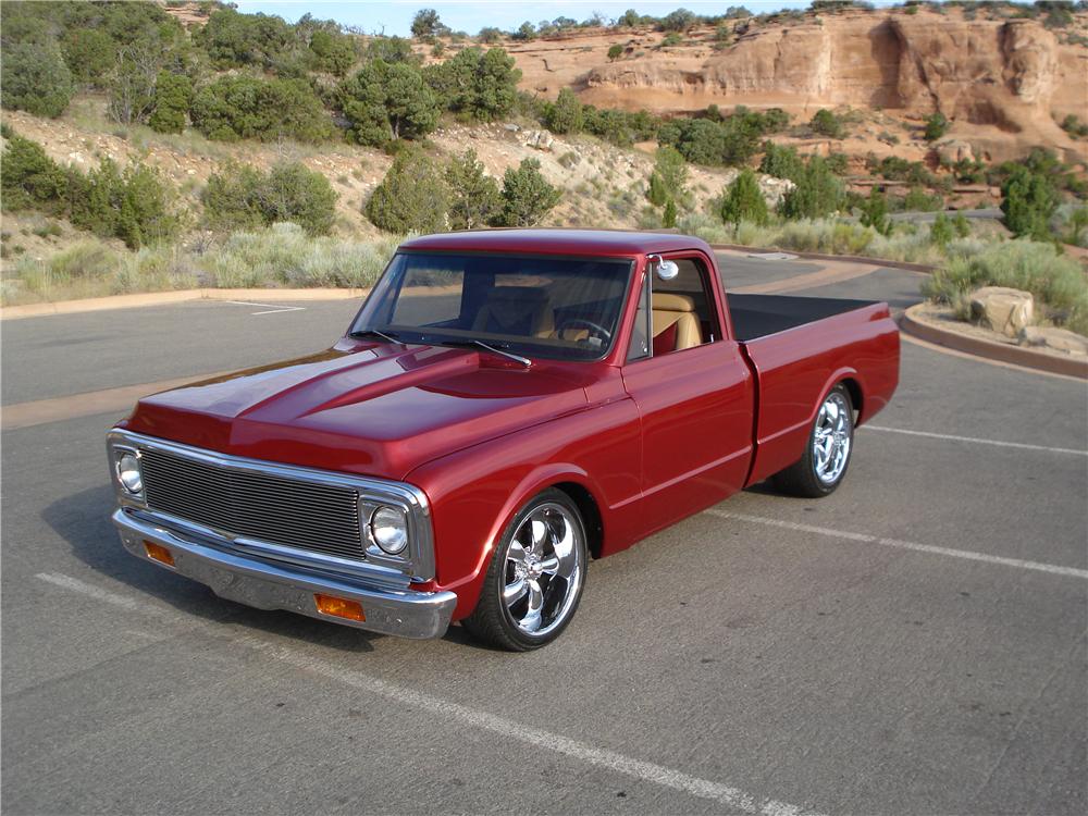 1972 CHEVROLET C-10 CUSTOM  PICKUP