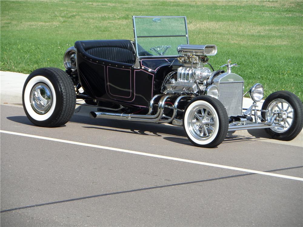 1924 FORD T-BUCKET CUSTOM ROADSTER