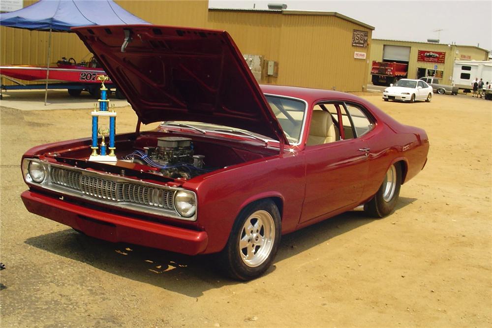 1972 PLYMOUTH DUSTER CUSTOM 2 DOOR COUPE