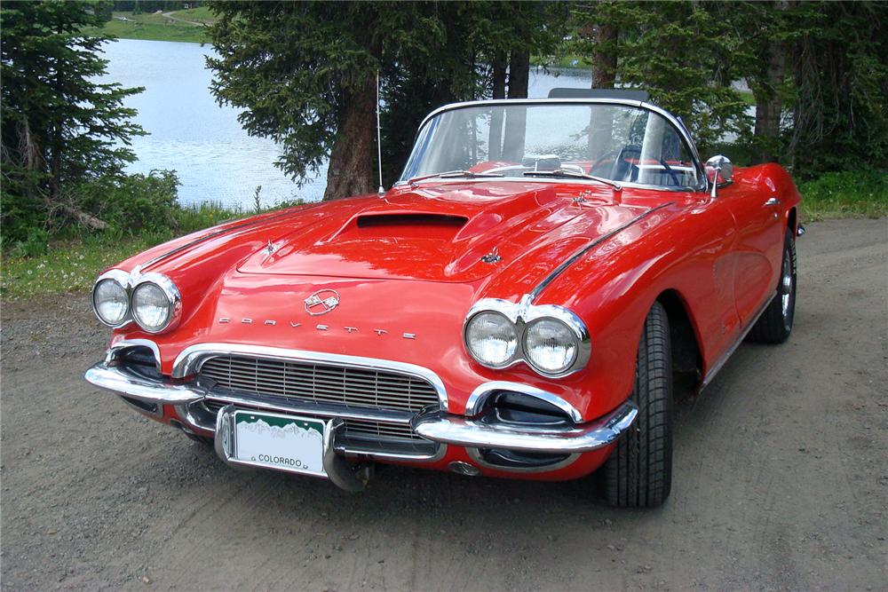 1962 CHEVROLET CORVETTE CONVERTIBLE