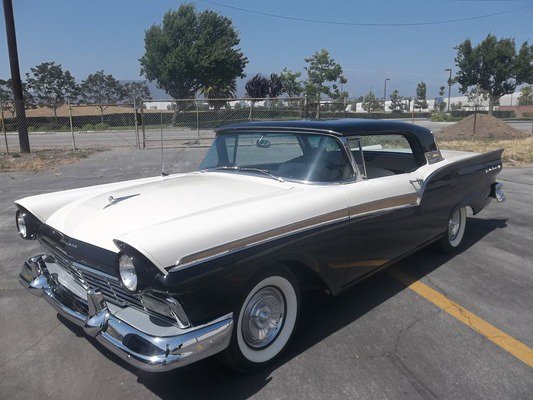 1957 FORD SKYLINER RETRACTABLE