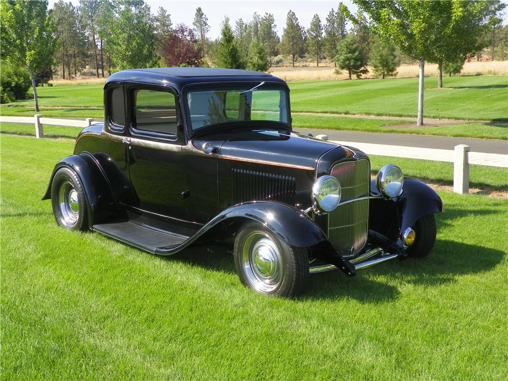 1932 FORD 5 WINDOW CUSTOM 2 DOOR COUPE