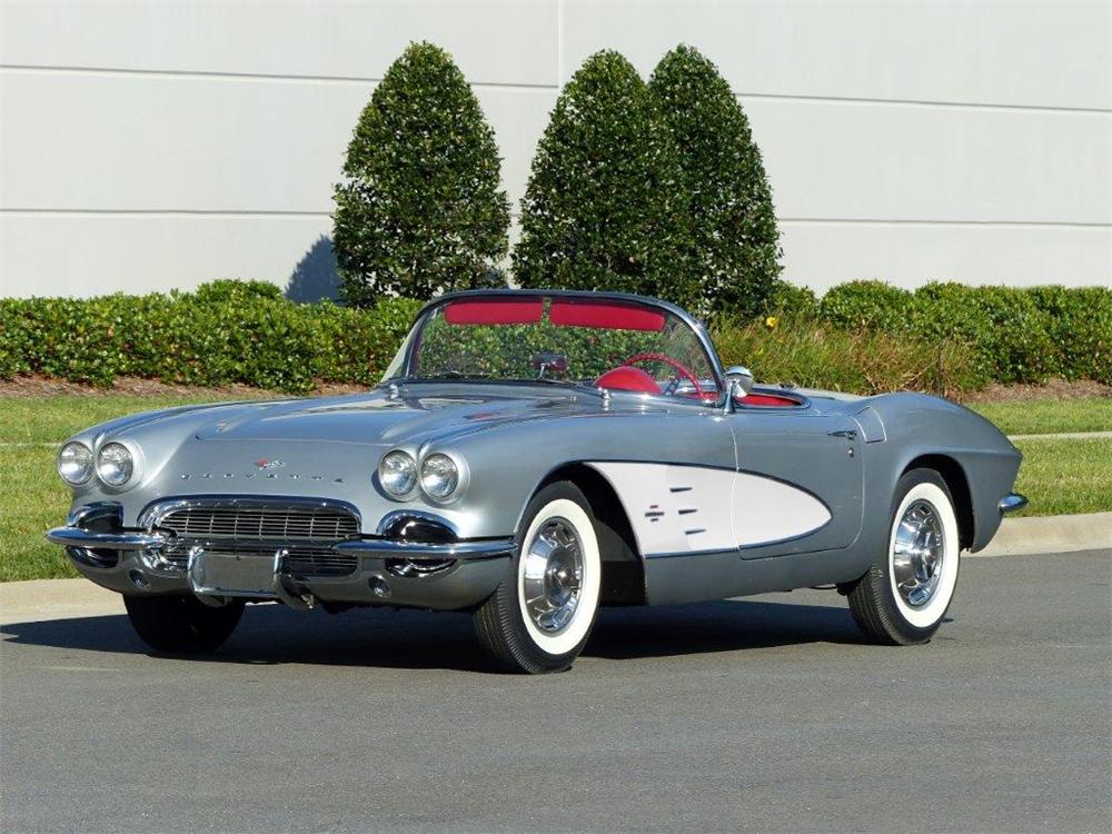 1961 CHEVROLET CORVETTE CONVERTIBLE