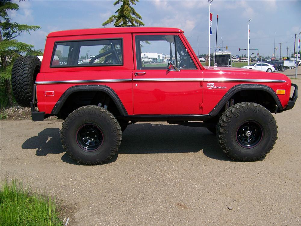 1975 FORD BRONCO CUSTOM SUV