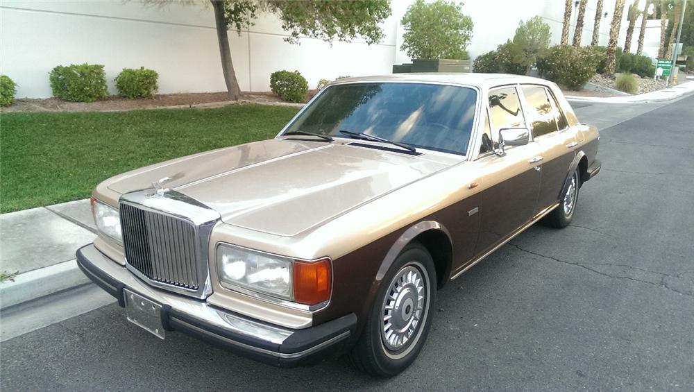 1986 ROLLS-ROYCE SILVER SPIRIT 4 DOOR SEDAN