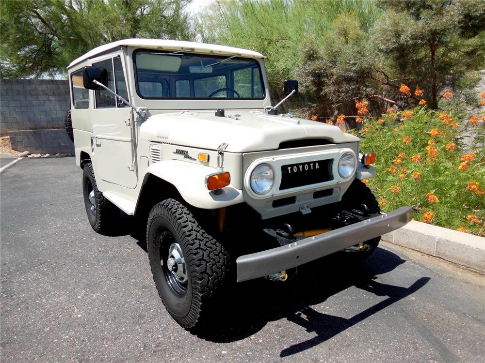 1971 TOYOTA LAND CRUISER FJ-40 SUV