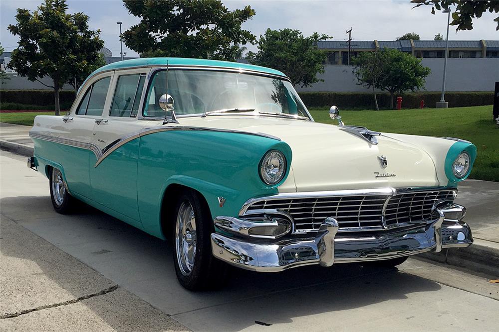 1956 FORD FAIRLANE 4 DOOR HARDTOP