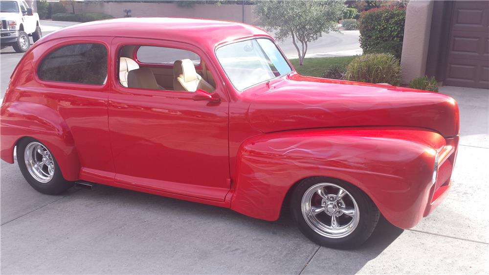 1942 FORD DELUXE CUSTOM COUPE