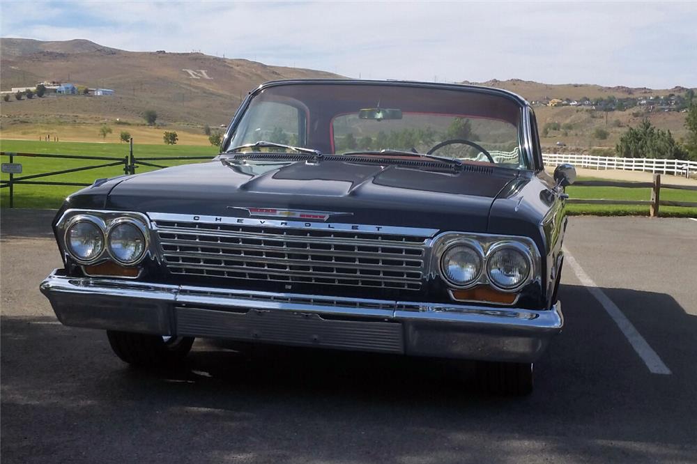 1962 CHEVROLET IMPALA CUSTOM COUPE