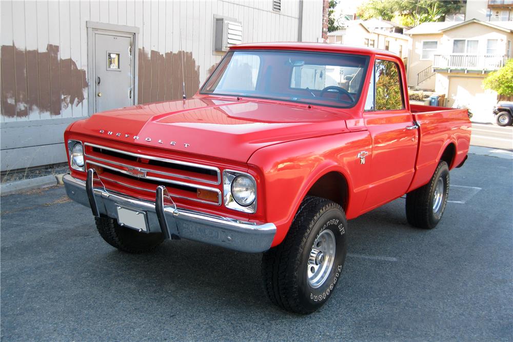 1967 CHEVROLET C-10 CUSTOM 4X4 PICKUP