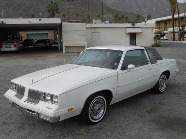 1981 OLDSMOBILE CUTLASS COUPE