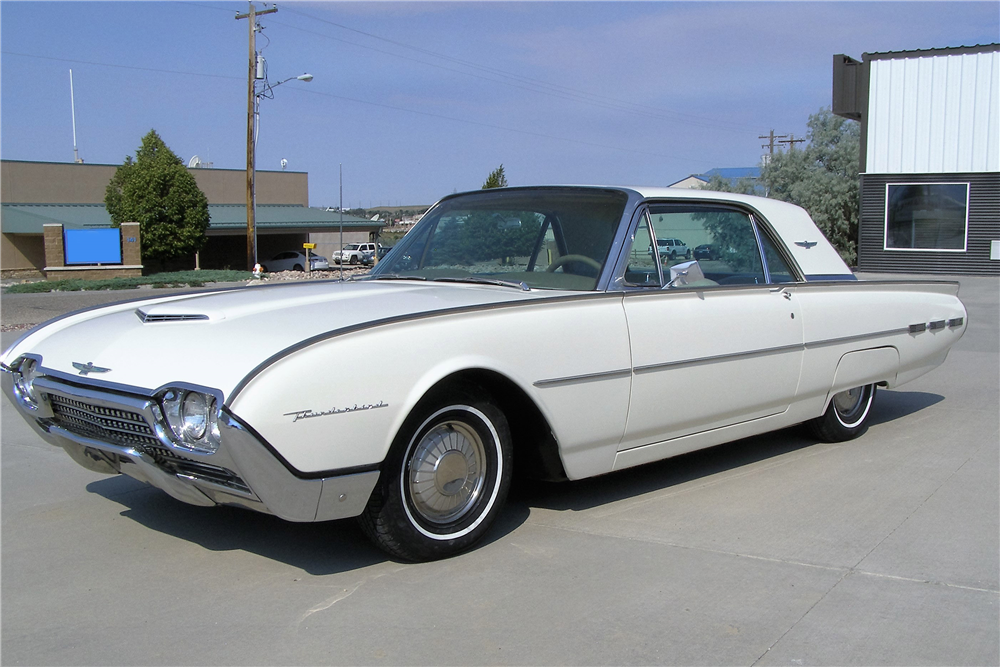 1962 FORD THUNDERBIRD