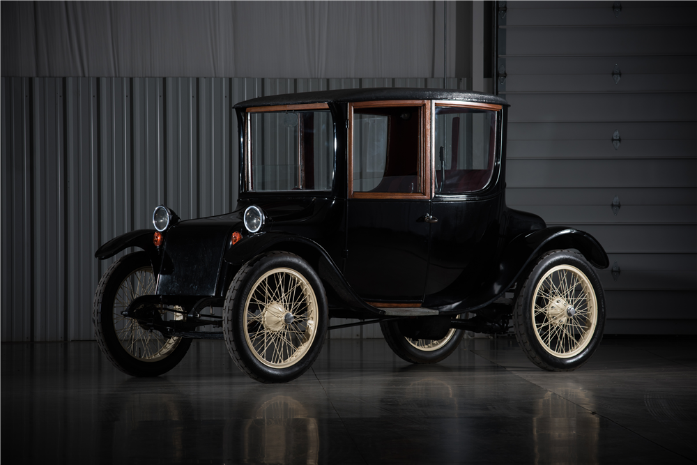 1918 MILBURN ELECTRIC CAR 