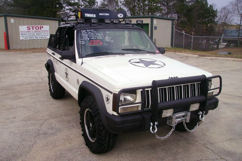 1996 JEEP CHEROKEE CUSTOM SUV