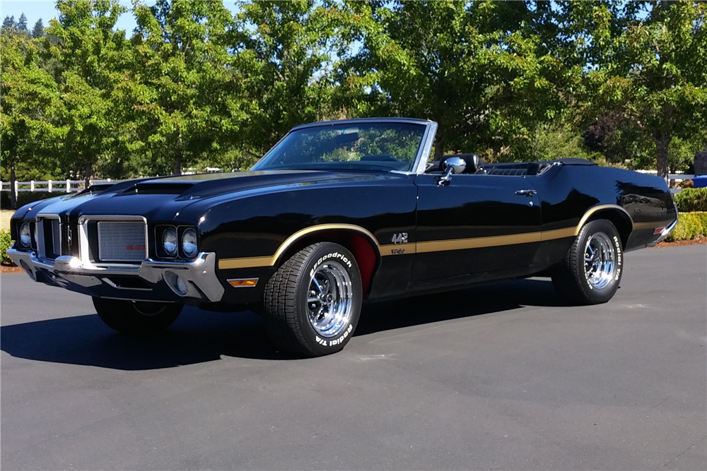 1972 OLDSMOBILE CUTLASS CUSTOM CONVERTIBLE