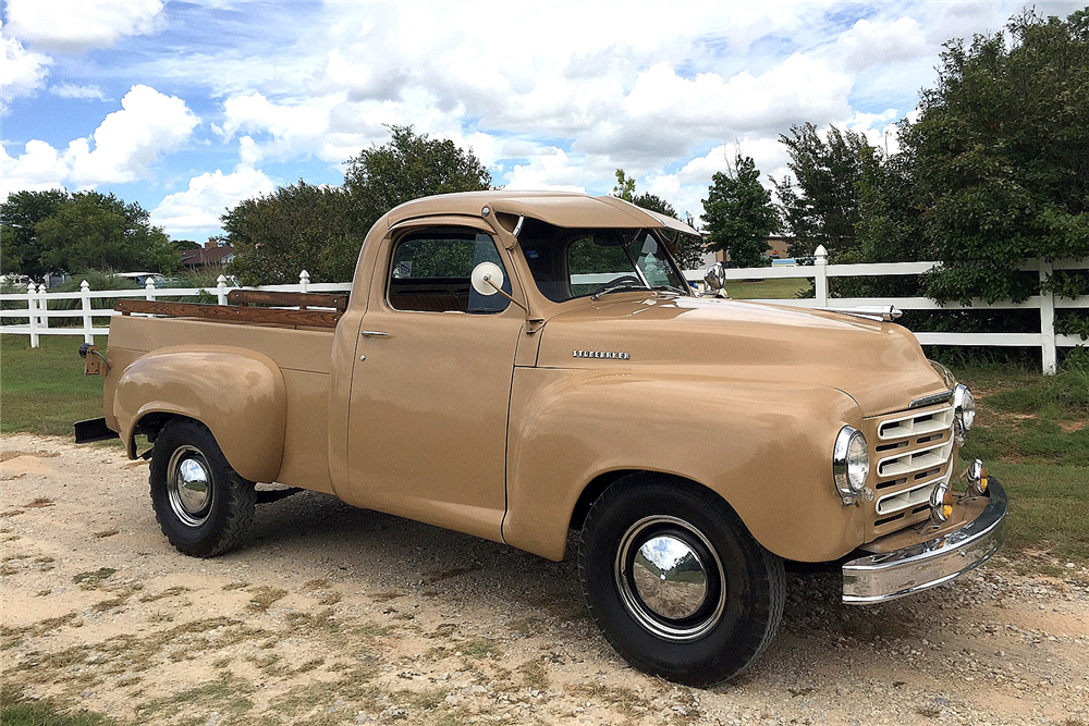 1949 STUDEBAKER PICKUP