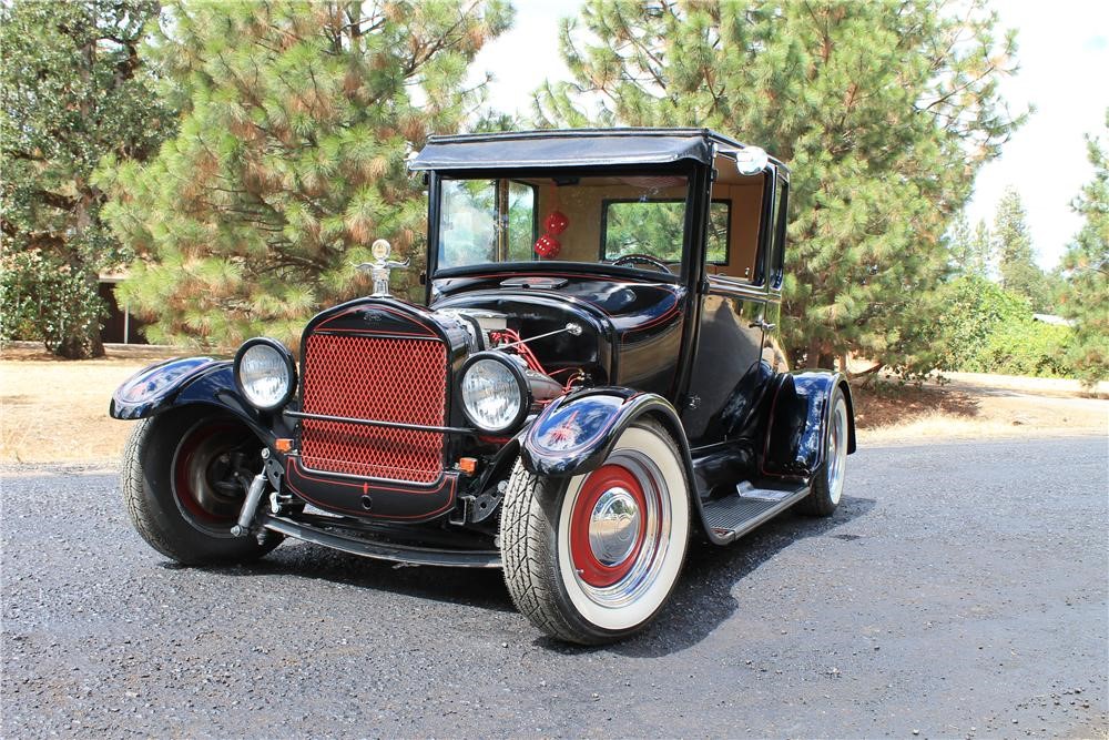 1927 FORD MODEL T CUSTOM COUPE