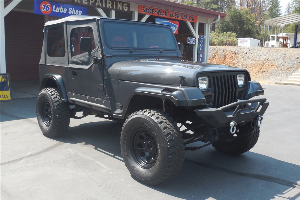 1992 JEEP WRANGLER 4X4 SUV