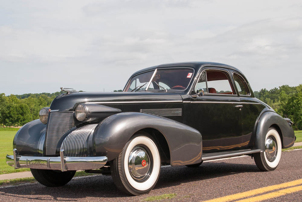 1939 CADILLAC SERIES 61