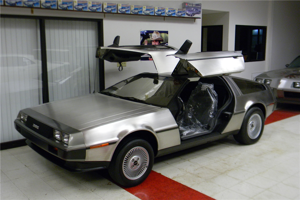 1981 DELOREAN DMC-12 