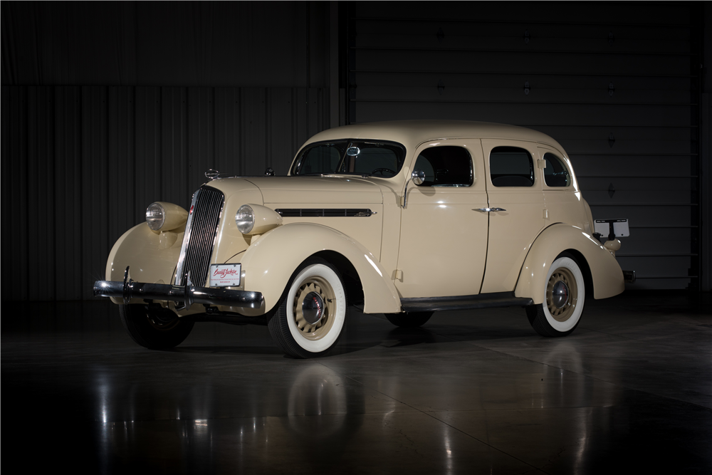 1936 STUDEBAKER DICTATOR 4-DOOR SEDAN