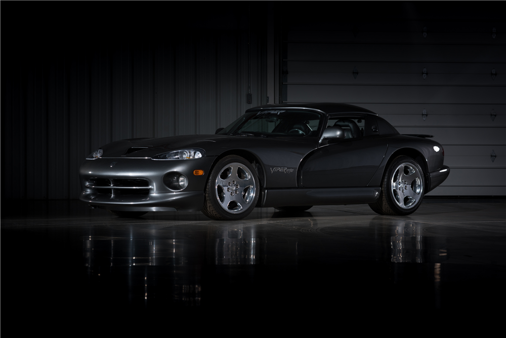 2002 DODGE VIPER RT/10 