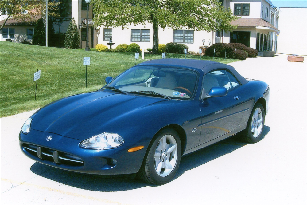 1997 JAGUAR XK8 CONVERTIBLE