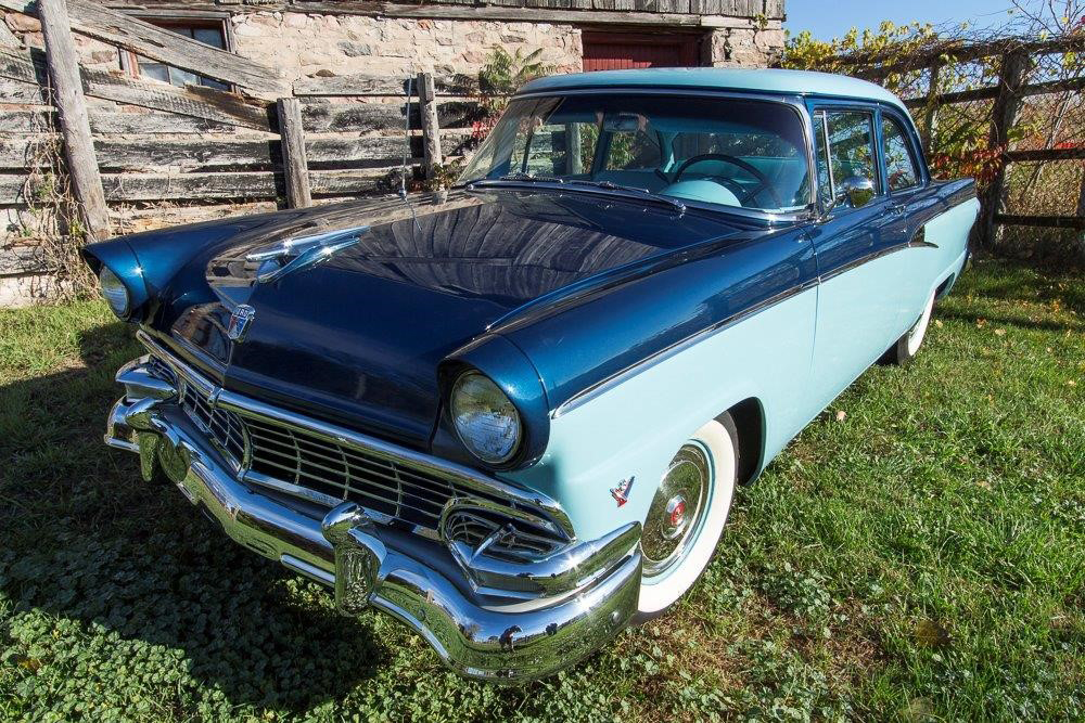 1956 FORD CUSTOM LINE SEDAN