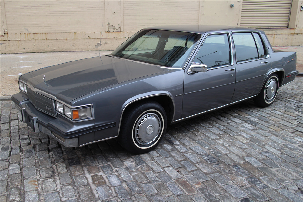 1985 CADILLAC DE VILLE