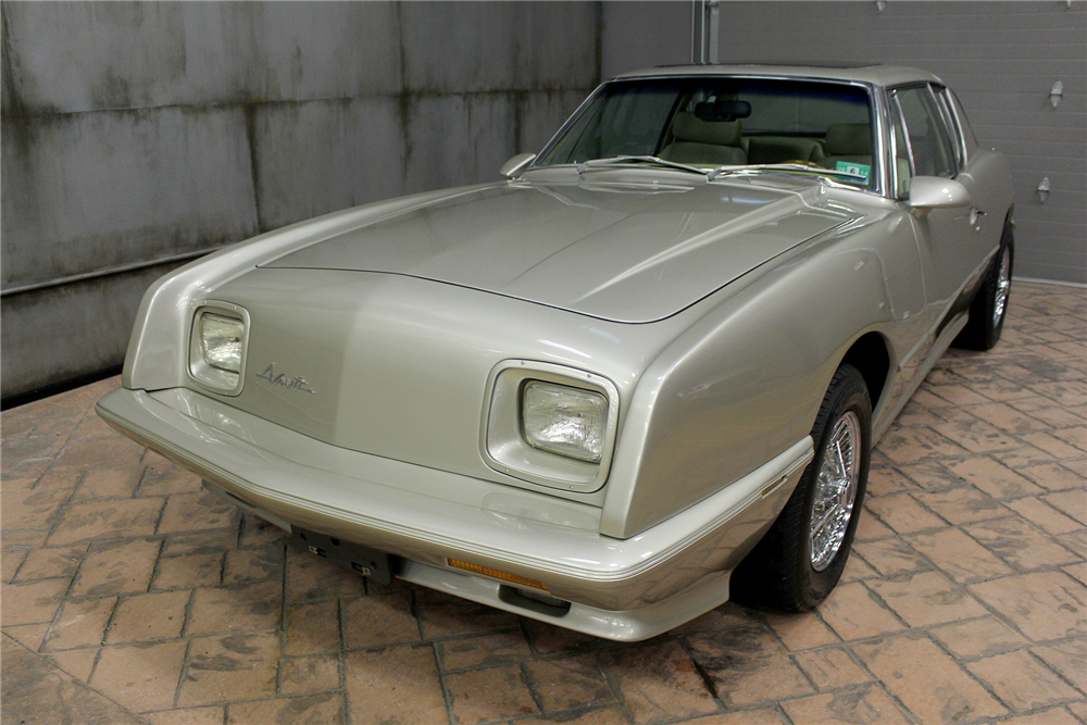 1989 AVANTI II 