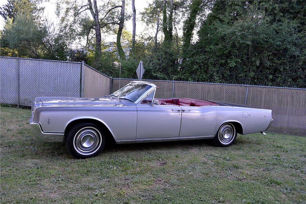 1966 LINCOLN CONTINENTAL CONVERTIBLE