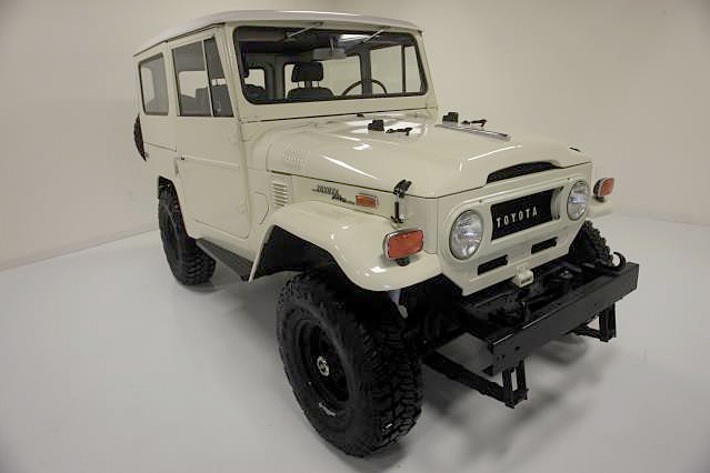 1970 TOYOTA LAND CRUISER FJ-40 