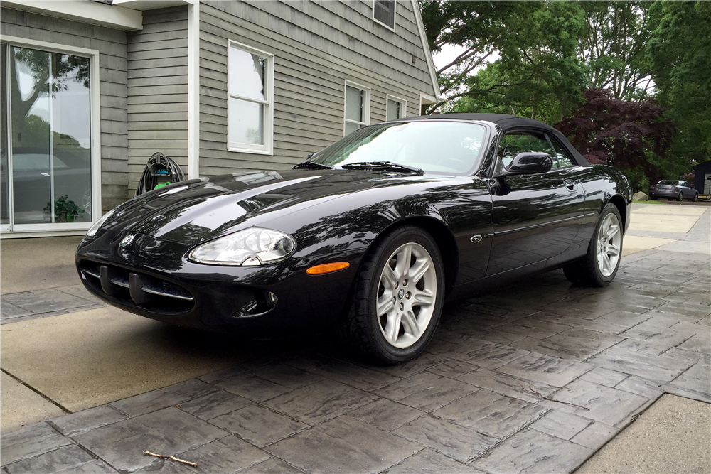 2000 JAGUAR XK8 CONVERTIBLE