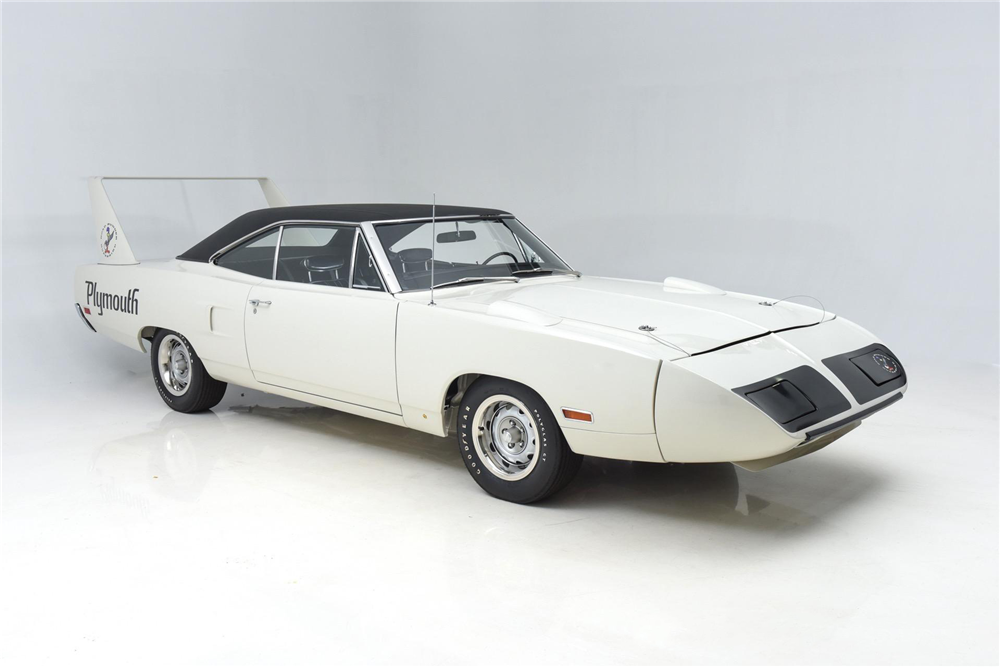 1970 PLYMOUTH HEMI SUPERBIRD 