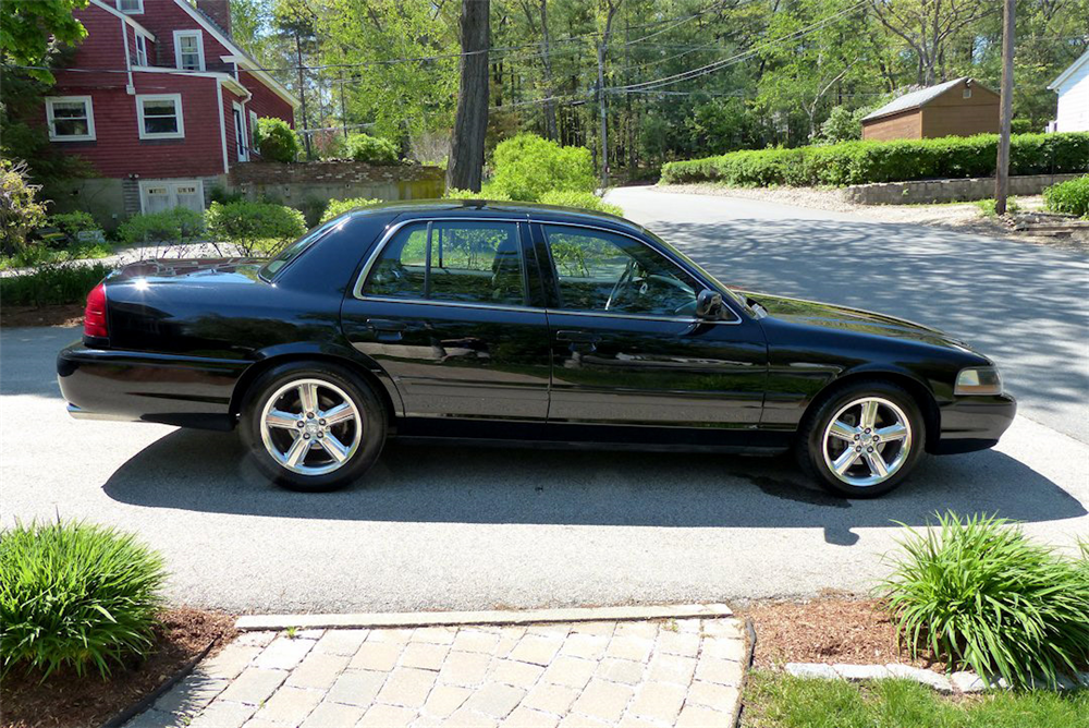 2003 MERCURY MARAUDER 