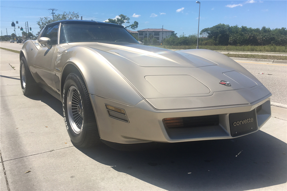 1982 CHEVROLET CORVETTE COLLECTOR'S EDITION