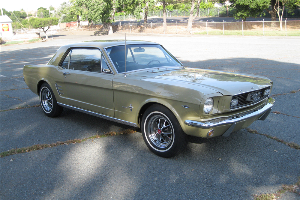 1966 FORD MUSTANG 