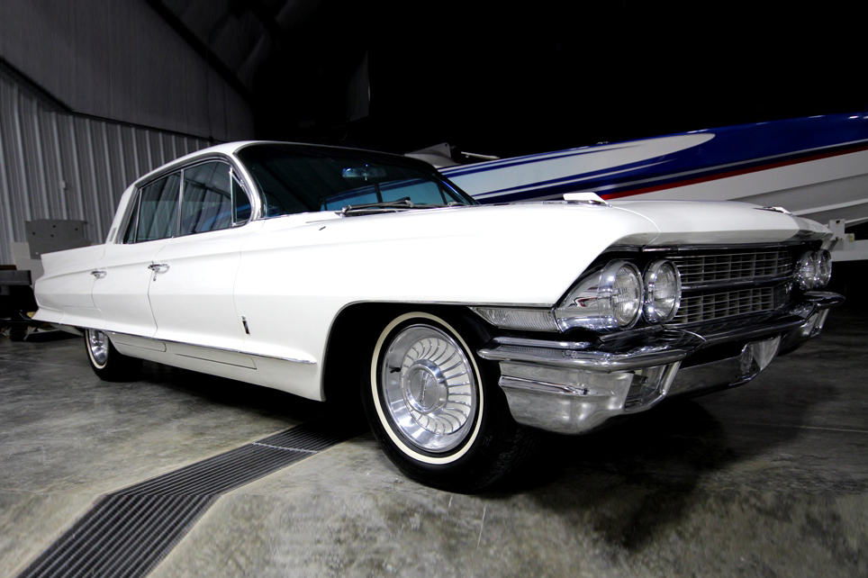 1962 CADILLAC FLEETWOOD 60 SPECIAL SEDAN