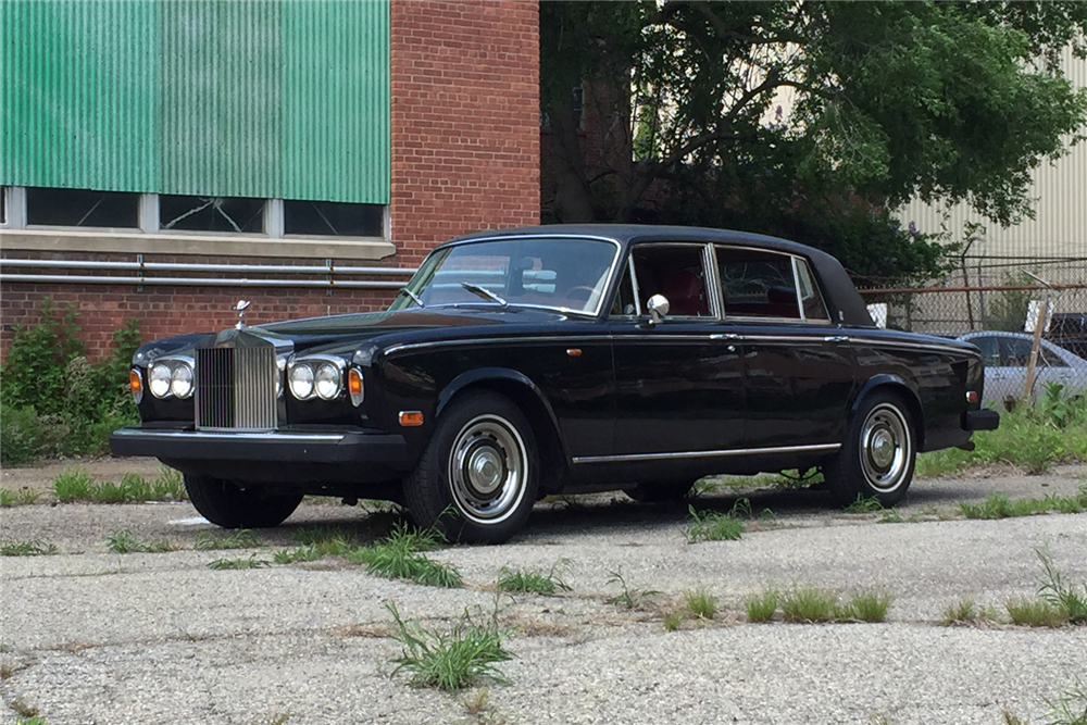 1976 ROLLS-ROYCE SILVER SHADOW 