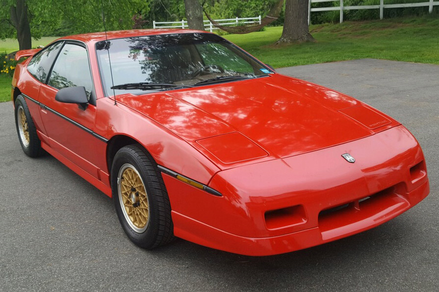 1988 PONTIAC FIERO GT 