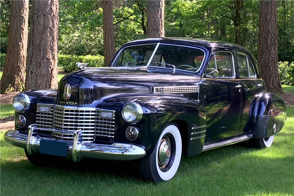 1941 CADILLAC SERIES 62 SEDAN