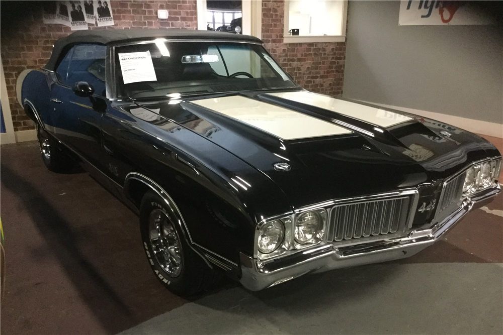 1970 OLDSMOBILE 442 CONVERTIBLE