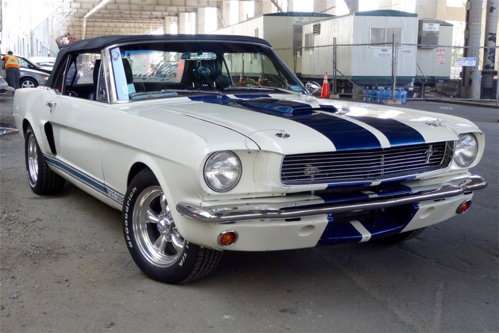 1965 FORD MUSTANG CUSTOM CONVERTIBLE