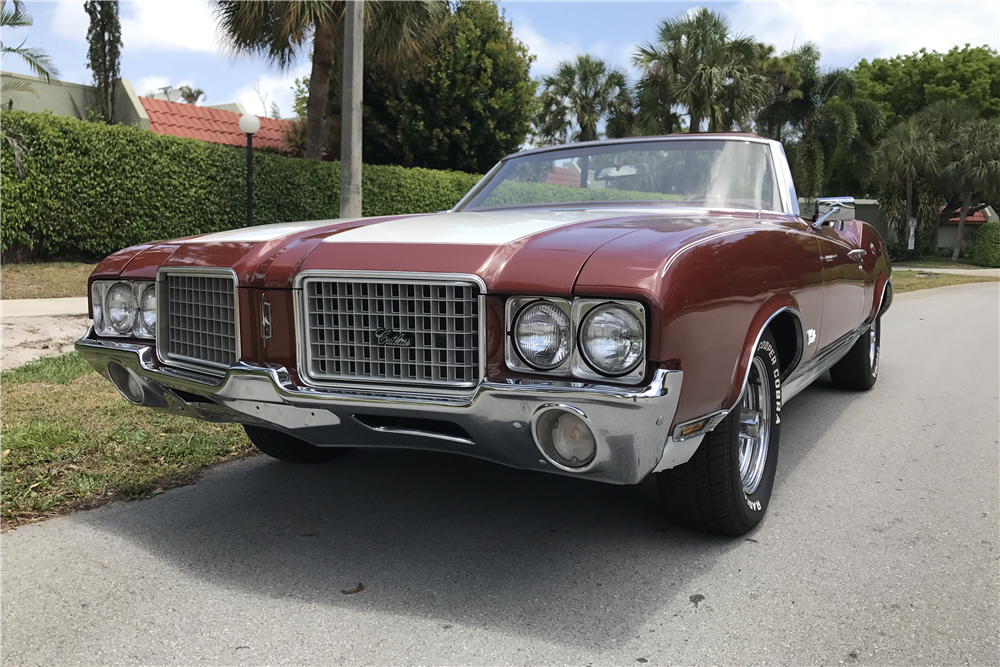 1971 OLDSMOBILE CUTLASS SUPREME CONVERTIBLE