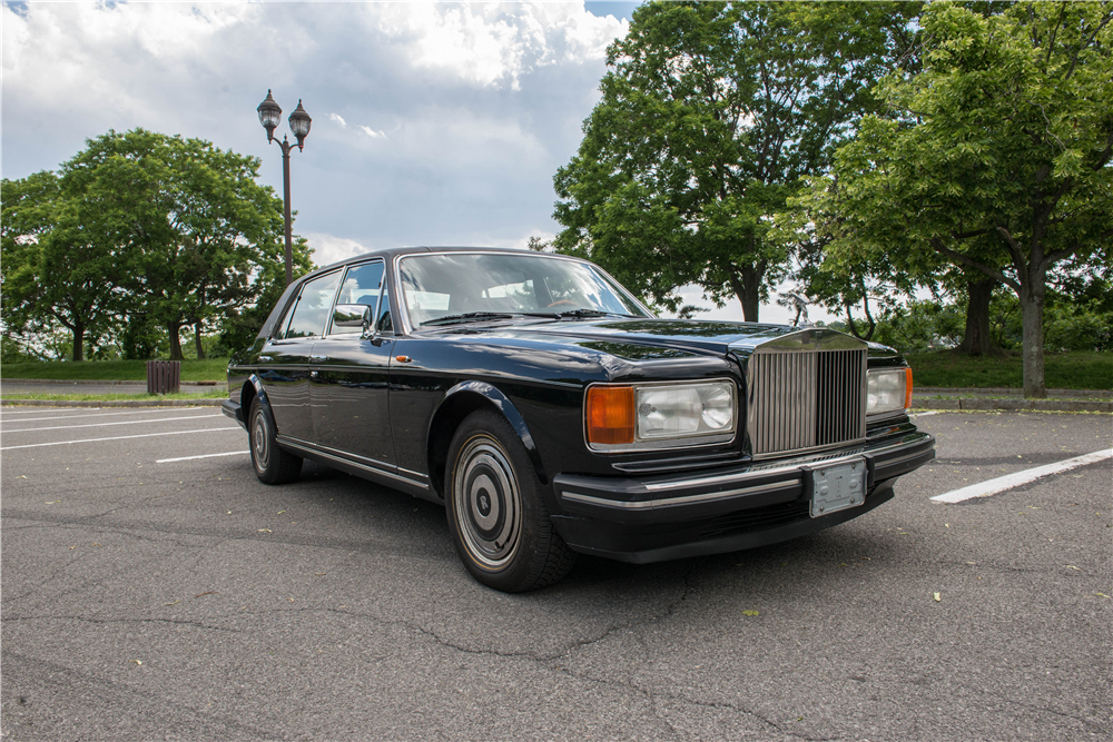 1989 ROLLS-ROYCE SILVER SPUR 