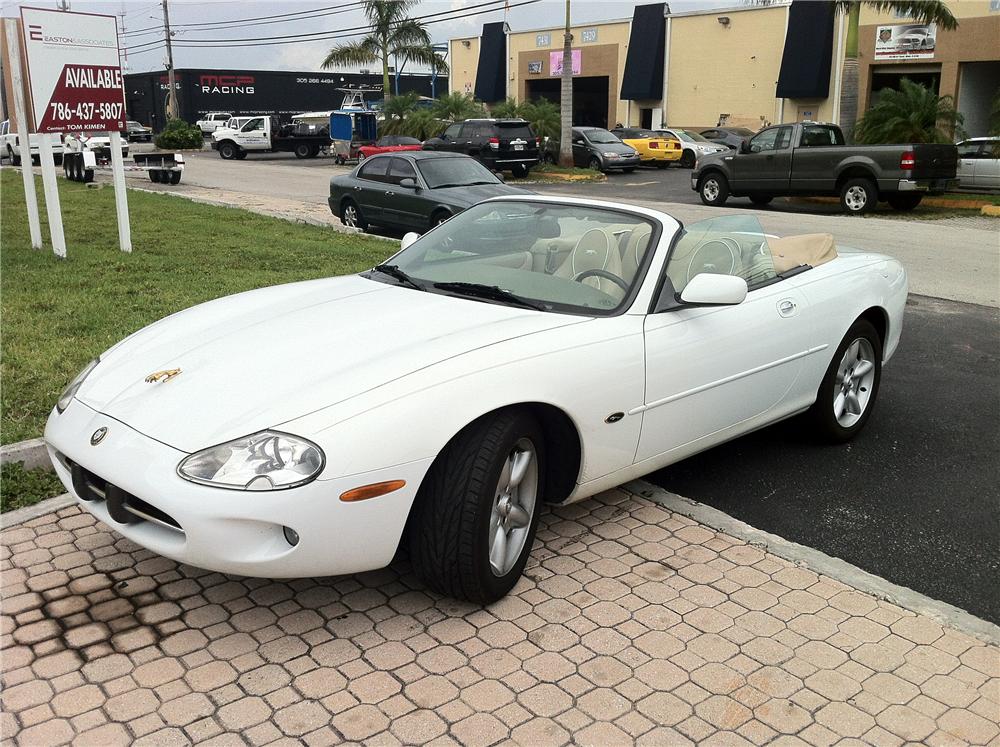 1998 JAGUAR XK8 CONVERTIBLE