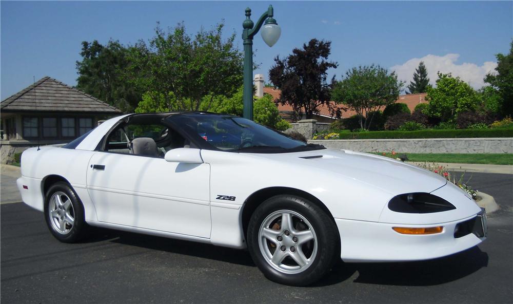 1997 CHEVROLET CAMARO 2 DOOR COUPE