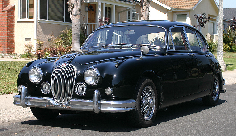 1961 JAGUAR MARK II 4 DOOR SEDAN